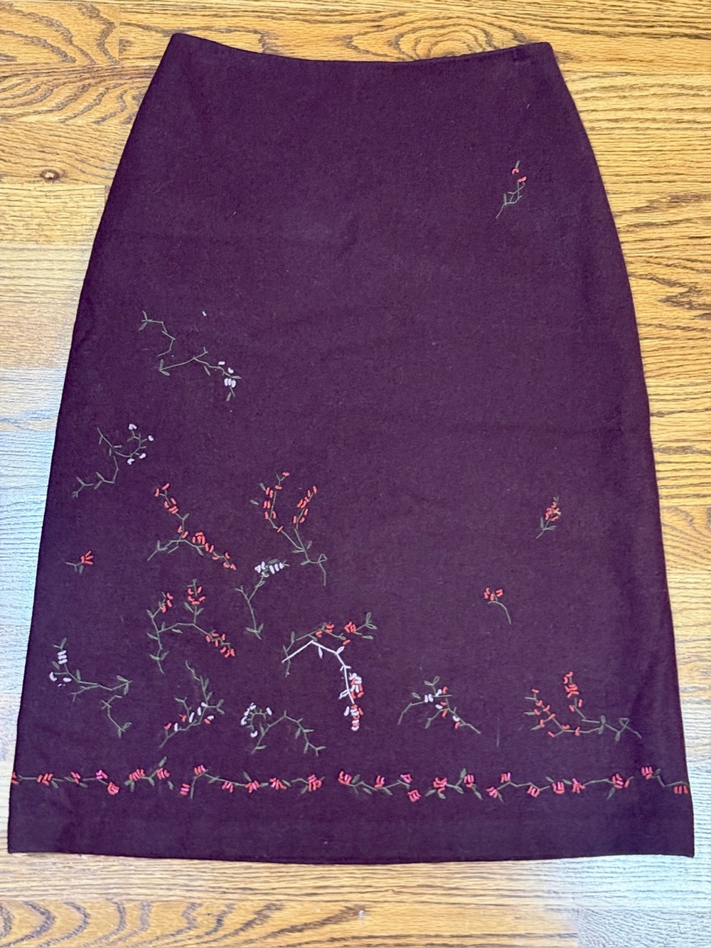 Banana Republic Plum Purple Wool Blend Embroidered Floral Midi Pencil Skirt Sz 4